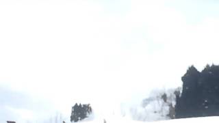 白山一里野温泉　まーちゃん大ジャンプ（20110319）