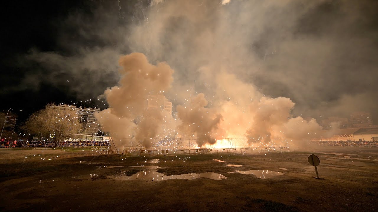 Fallas 2022 - Night Mascletà - Campanar - Pirotecnia Gironina - Insane Finale