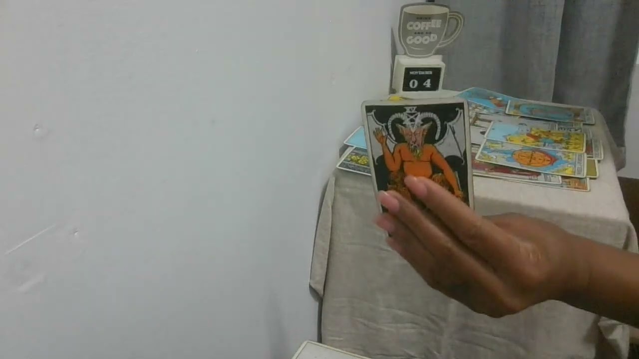 У них из дома всё конфисковали. Их лицо красовалось во всех новостях.