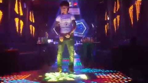 Cuộc vui cô đơn remix - video Khá Bảnh Múa Quạt (Lê Bảo Bình)