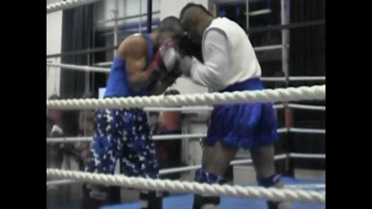 Sparring Vali Cimpoeru-Albert Kraus-Alviar Lima thaiboxing porvoo