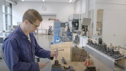 Lab tour Mechatronics (English subs)