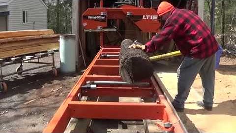 Loading and cutting the cant, April first 2020. Woodmizer LT15.