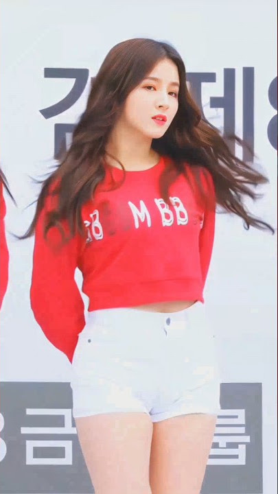 🥀Cute Queen Nancy💕💕 Queen of South Korea Nancy Momolend🥰🥰#shorts #short #nancymomoland #kpopshorts