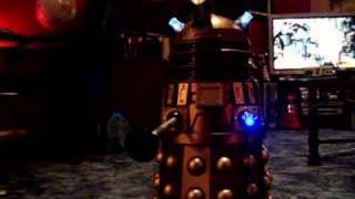 voice control dalek 18 inch  in remote mode