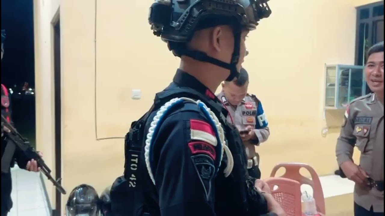 PATROLI HARKAMTIBMAS DI WILAYAH HUKUM POLRES ENDE OLEH BRIMOB KOMPI 3 ENDE 