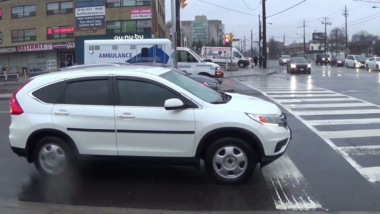 Toronto Paramedics,Toronto Police Responding