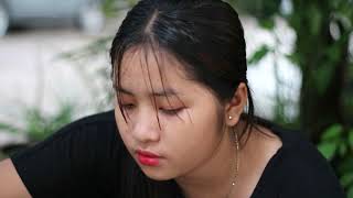 Beautiful Single Mother Cooking Traditional Food on Holiday 【P9 Kom San】