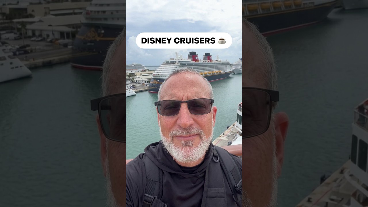 Why Are Disney Cruisers Like This?! 😂🐭🛳️