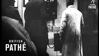 Queen Visits A Factory  (1914-1918)