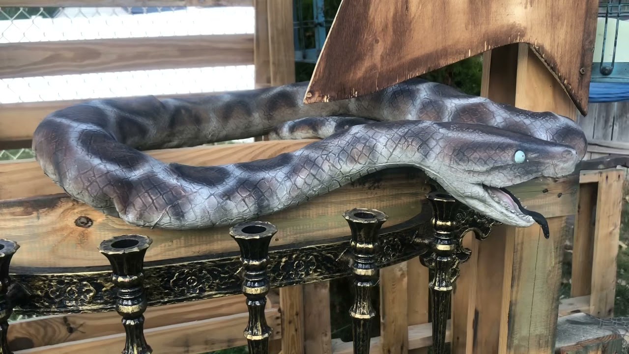 My favorite prop of 2021 haunt season.