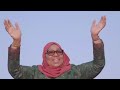 MHE RAIS DKT SAMIA AWAPA MAUA YAO WANANCHI WA SUMBAWANGA ALIPOHITIMISHA ZIARA YAKE MKOAN RUKWA MHE RAIS DKT SAMIA AWAPA MAUA YAO WANANCHI WA SUMBAWANGA ALIPOHITIMISHA ZIARA YAKE MKOAN RUKWA