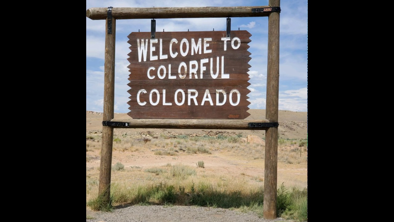 Colorado welcome sign pic, coLorFul