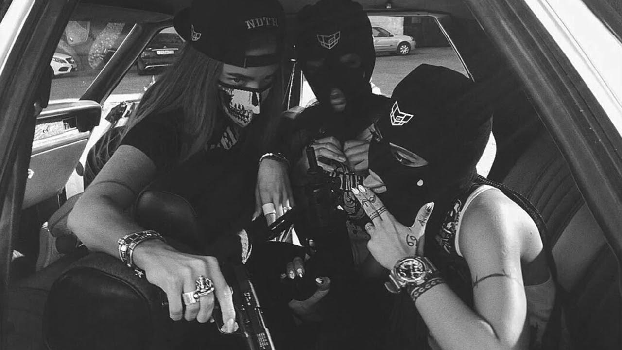 Девушка хулиганка. Девушка хулиганка. Фотосессия с битой для девушек в кожаной куртке в студии. Malknkaya_khuliganka. "гиббон аи-2" && ( исполнитель | группа | музыка | music | band | artist ) && (фото | photo).