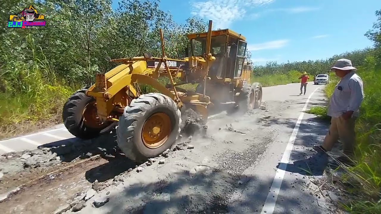 รถเกรดจอมพลัง เสียงเทอร์โบดังโหกมาก CAT140H #สร้างถนน #2jjchannal #รถขุดรถเกรด