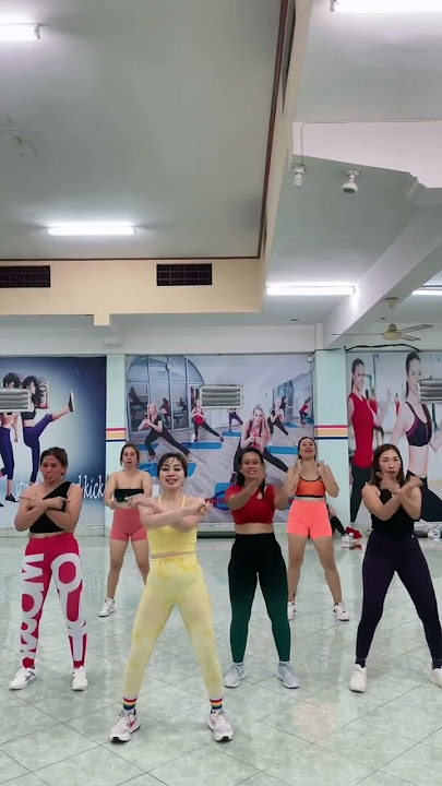 Salah orang #aerobic #dance #aerobickeren #dianatanjung #olahraga #senamgemoy #dangdut #dancer