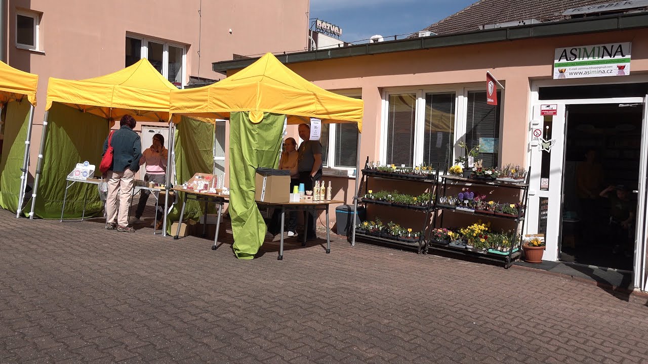 Jarní jarmark na dvorku v Sedlčanech