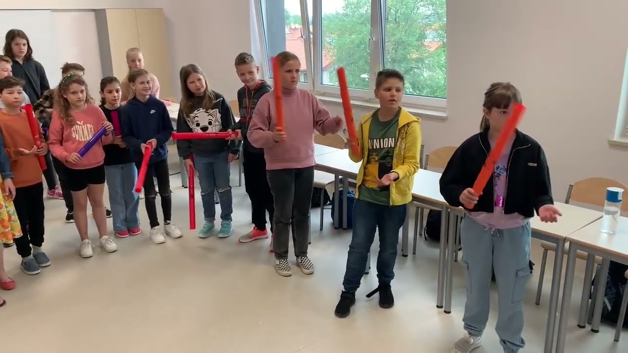 Klasa 4B   Bum bum rurki