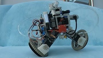 2 wheel balancing robot - transformation in slow motion