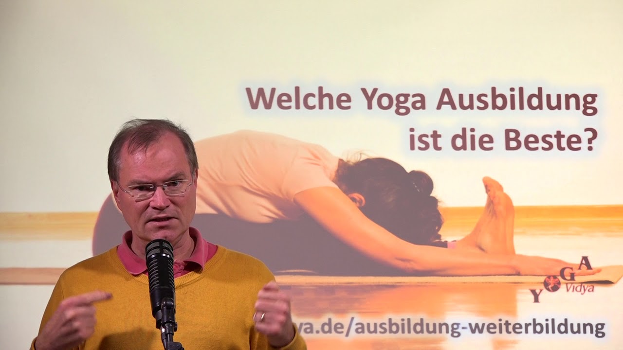 Welche Yoga Ausbildung ist die Beste sukadev bretz
