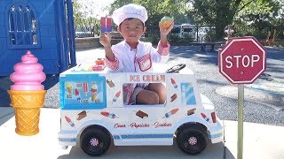 Ice Cream Truck! Fun Pretend Play Story at the Playground
