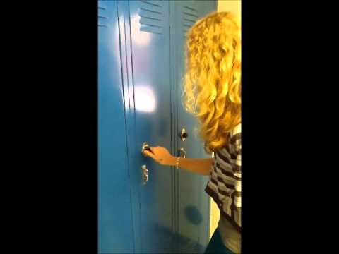 How to Open a Locker (Spanish Project) - YouTube