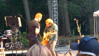 Shinedown Sings Sound Of Madness @ Aaron Lewis And Friends Benefit 2014