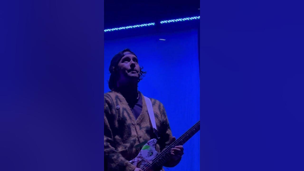 Hold On Till May Pierce The Veil Live Boston 11 21 23 YouTube hold-on-till-may-pierce-the-veil-live-boston-11-21-23-youtube