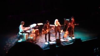 Emmylou Harris & Daniel Lanois - Still Water chords