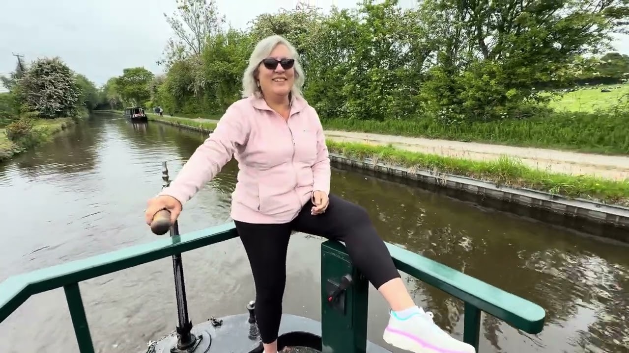Canal boat Holiday on the Llangollen