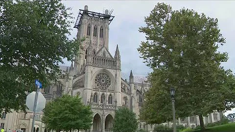 National Cathedral rings bell 96 times for Queen E...