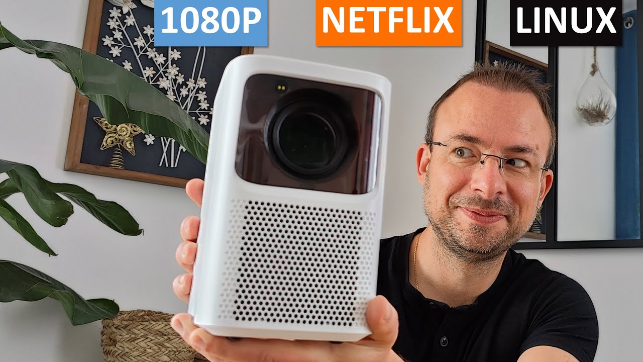 Test du vidéoprojecteur portable Emotn N1 : Netflix à bord avec une belle  qualité d'image