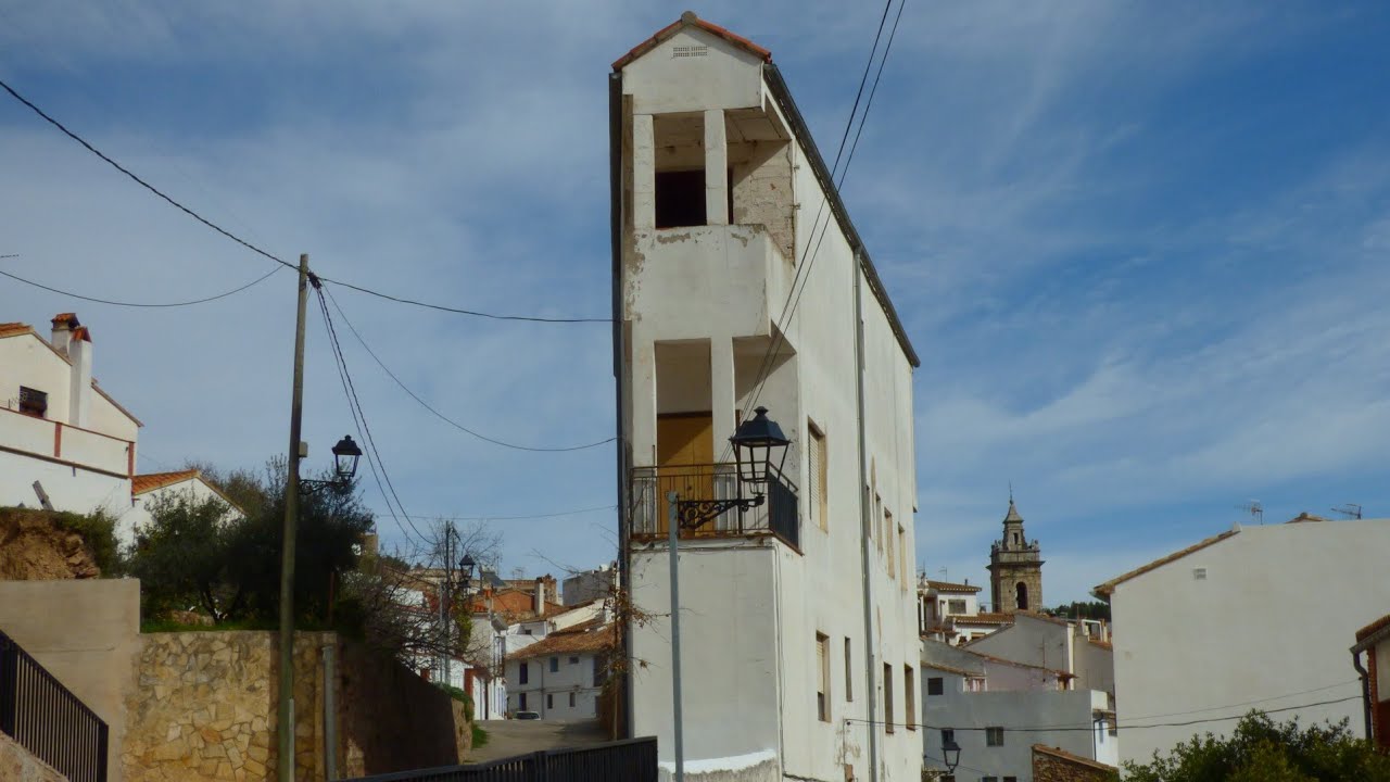 AHIN EN LA PROVINCIA DE CASTELLON, COMUNITAT VALENCIANA, ESPAÑA.