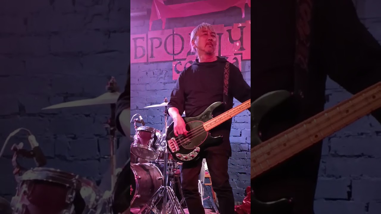 I'll Meet You at Midnight (Smokie). Группа Капитан Дик. Кабаре - кафе Бродячая Собака. Новосибирск.