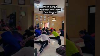 Masih Tetap Semangat Walaupun Di Lantai #shorts #viral #shortsvidio
