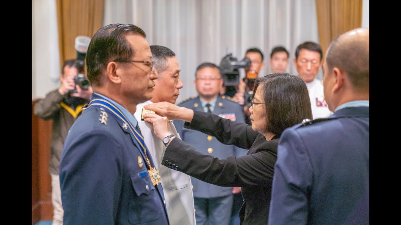 20190401 總統主持「國軍重要高階幹部授勳暨晉任布達授階典禮」