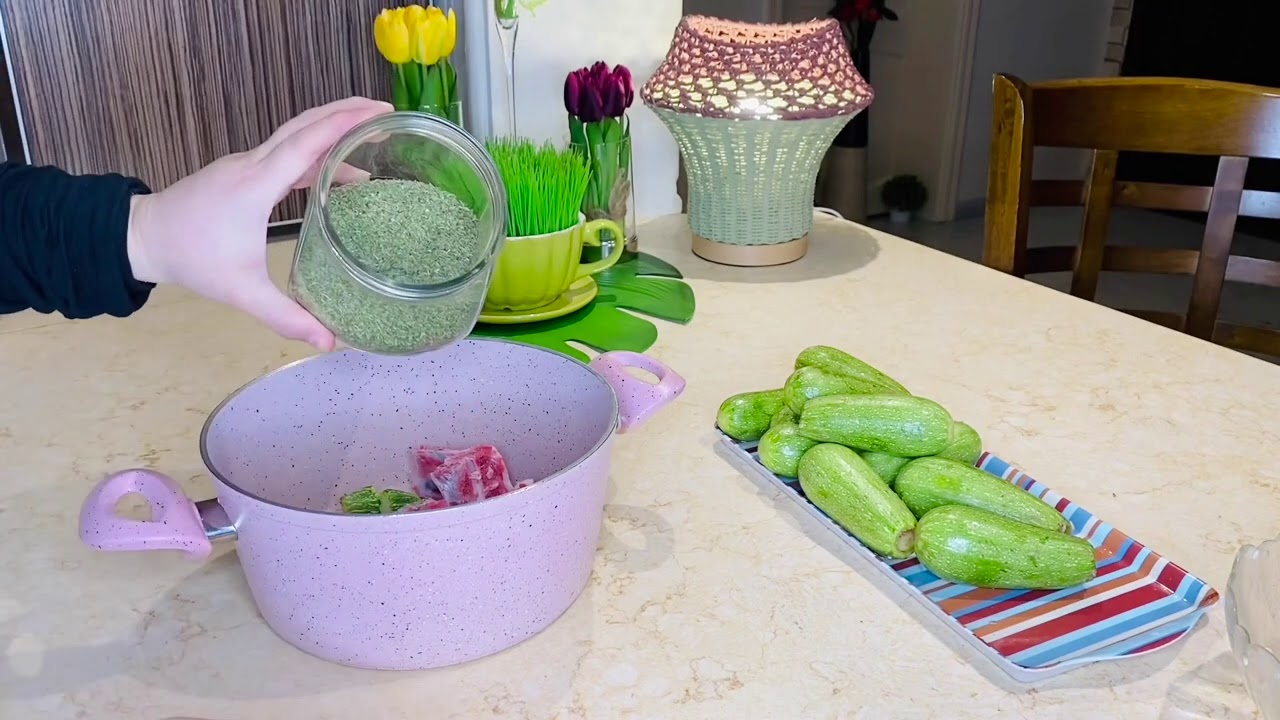 محشي بلبن بملعقتين لحمه 🤗مميزصحي لبن متل الكريما حريري مالوفارط🤭ومبرغل ياترى شوالسر!؟دلال حناوي