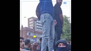 کیهان لندن | پرچم شیروخورشید ایران بر فراز مرکز اسلامی لندن وابسته به جمهوری اسلامی