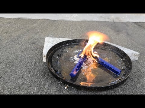 EXPERIMENT : Gillette Razors vs Kerosene