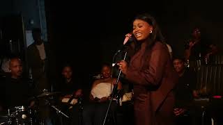 Thando Zide - Mama ka myeni (Live at the Untitled basement)