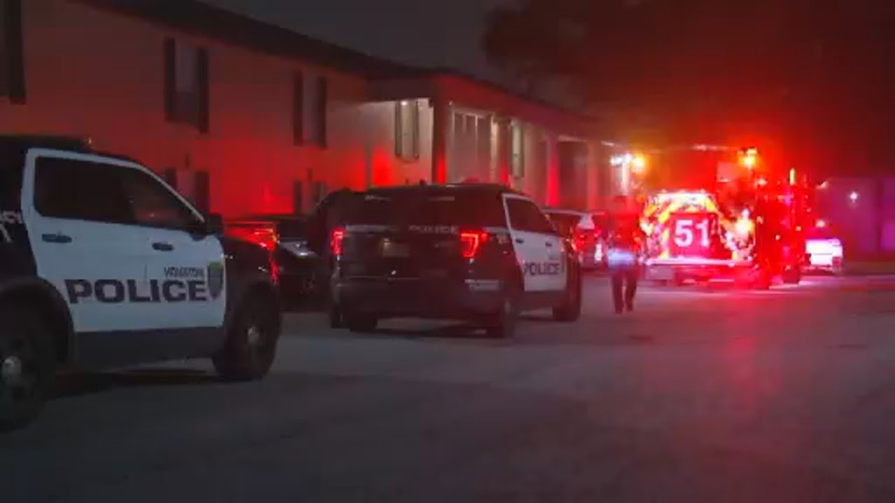 Body of woman found in Houston apartment - YouTube