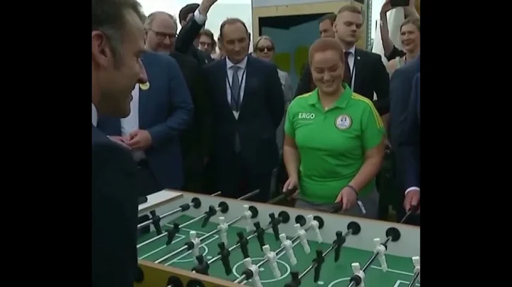 It's a 1-1 draw! France's Macron plays table soccer with German president Steinmeier - DayDayNews