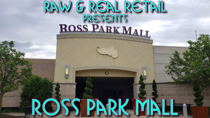 Ross Park Mall Pittsburgh Pennsylvania - September 2021