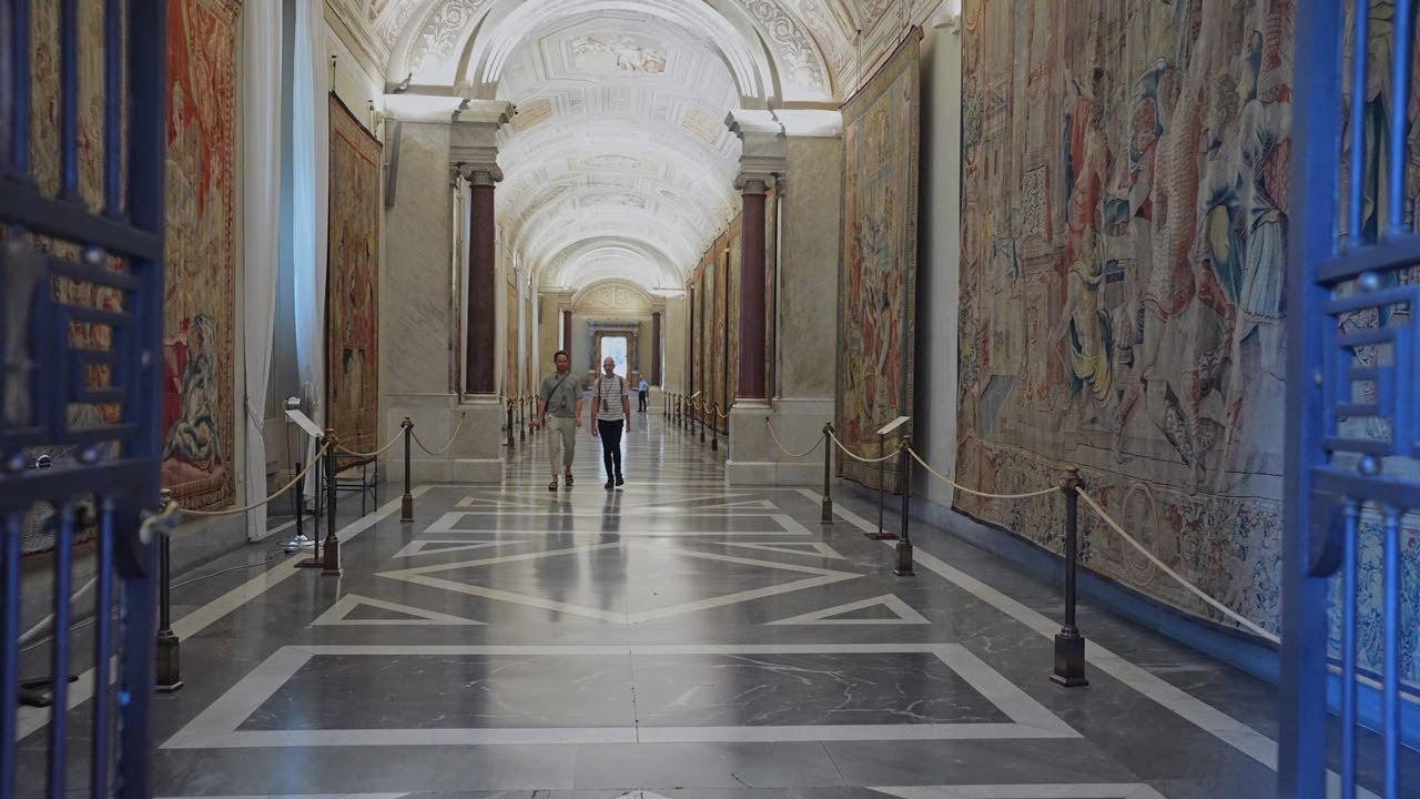 Galleria degli Arazzi —  Gallery of the Tapestries