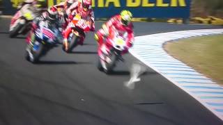 Andrea Iannone Moto Gp Head Hit Bird 18 Oktober 2015