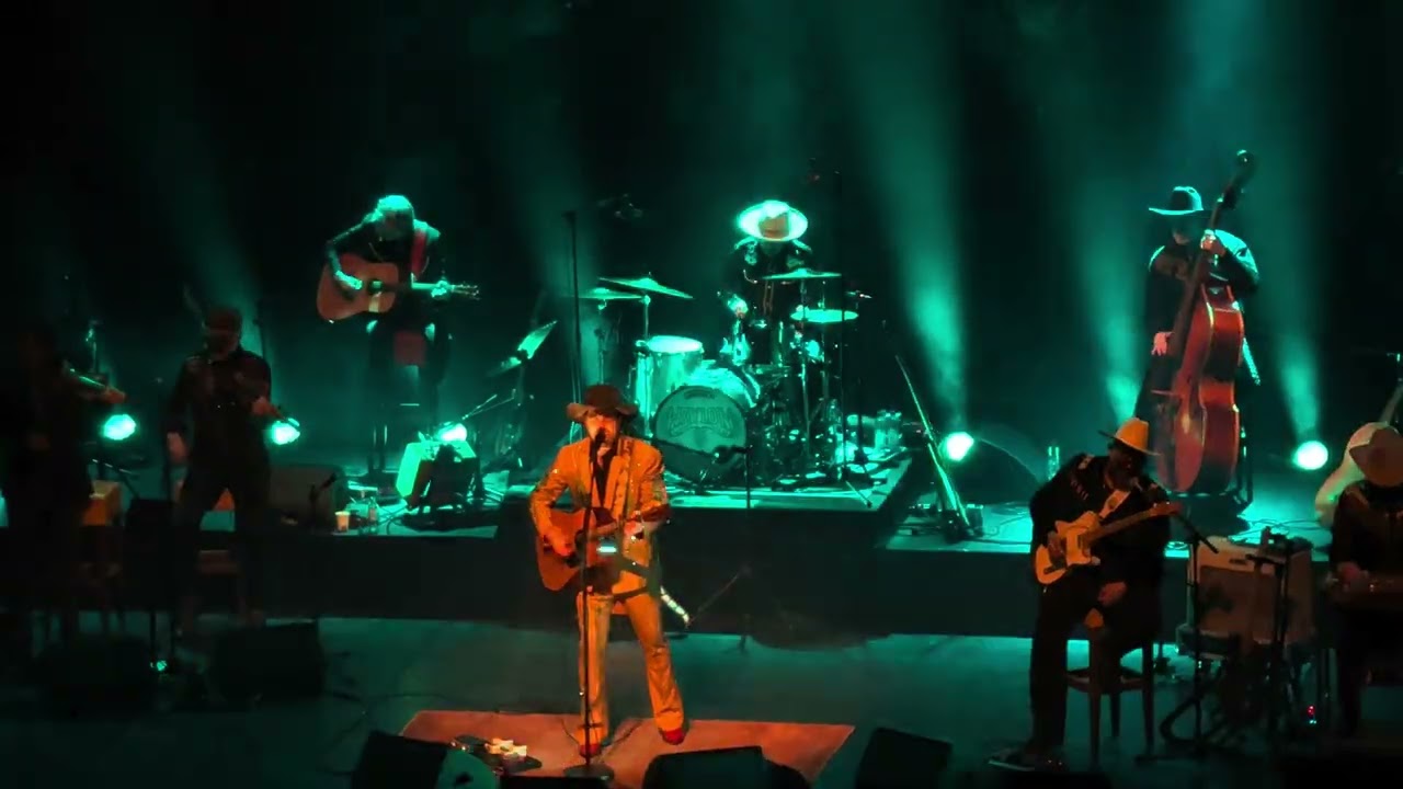 Waylon - Time Jumper tour 2026 Oude Luxor Live 