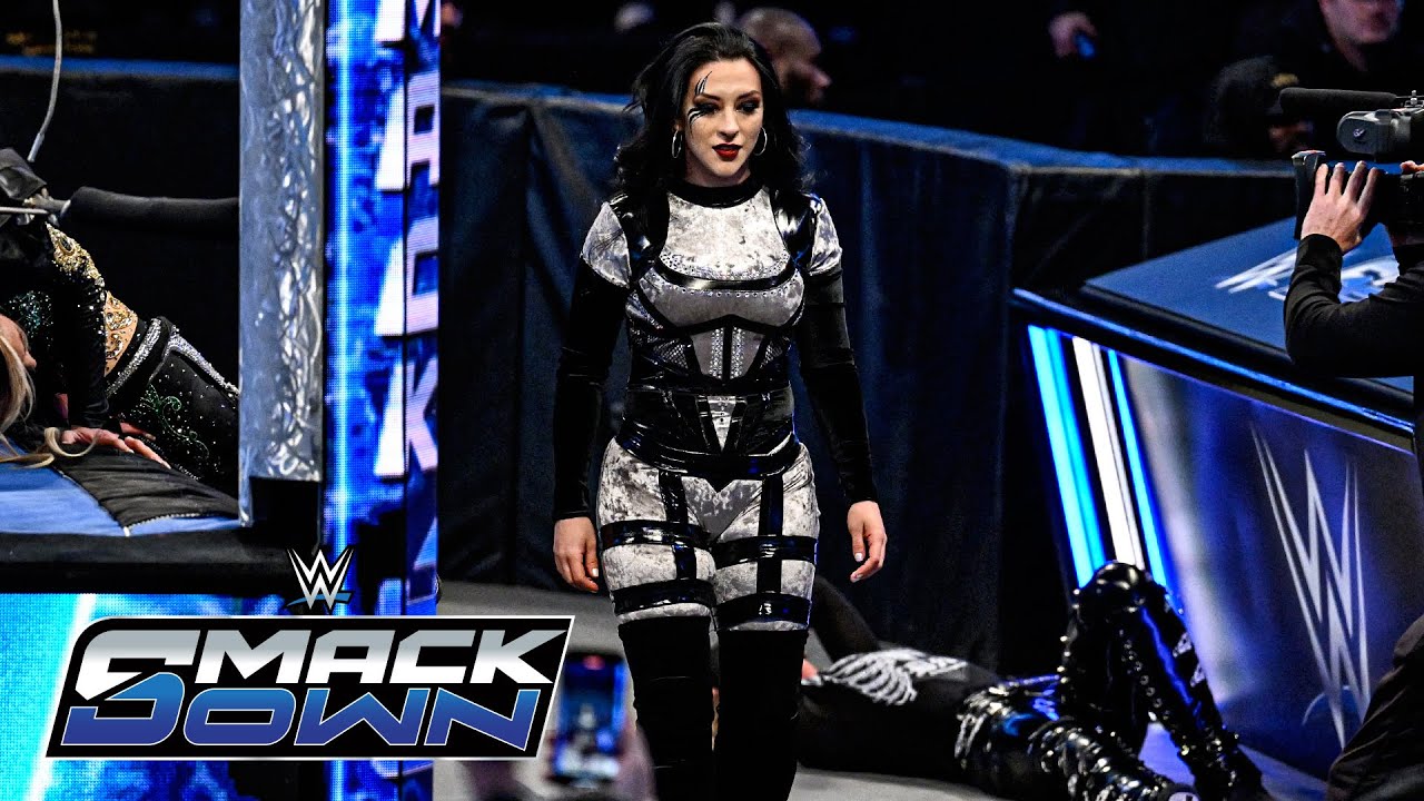 Alexa Bliss & Charlotte Flair se imponen a The Jugdment Day con asistencia de Stephanie Vaquer