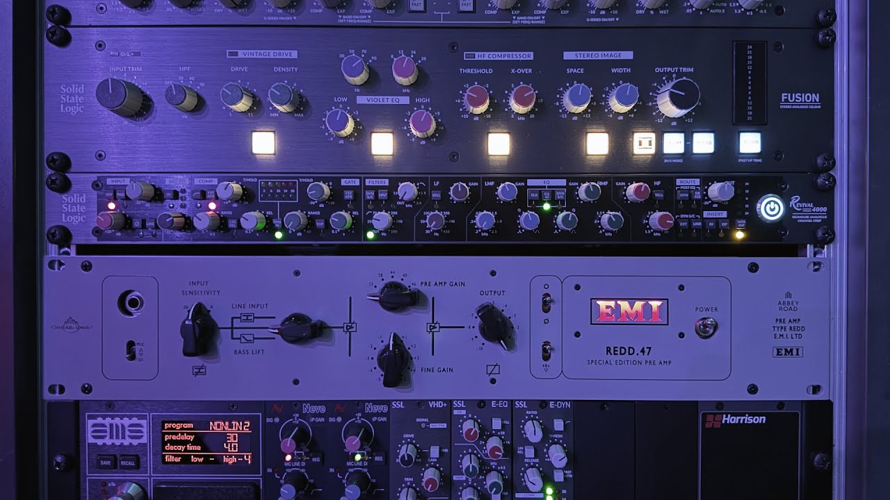 ChandLer Limited REDD.47 Special Edition Pre Amp (unpacking)