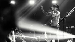 Chester Bennington - Can You Feel My Heart (By Bring Me The Horizon) Resimi