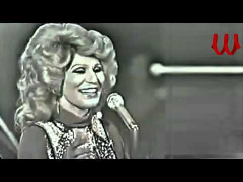     فايزه احمد الأيام
